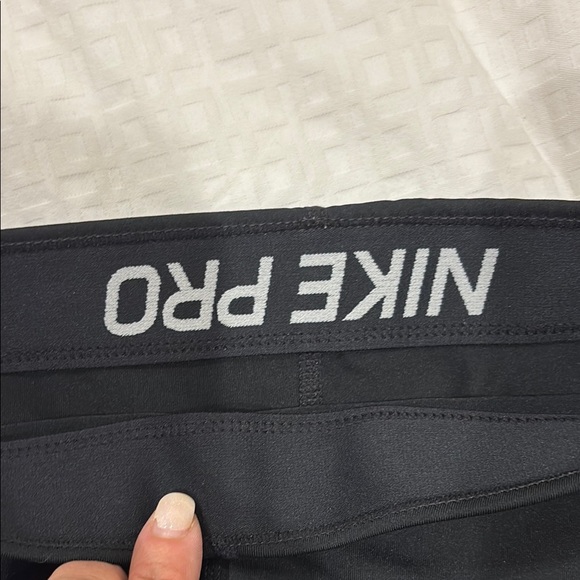 Nike Dri-Fit Women's Black Pro Shorts Size Small - Picture 6 of 6